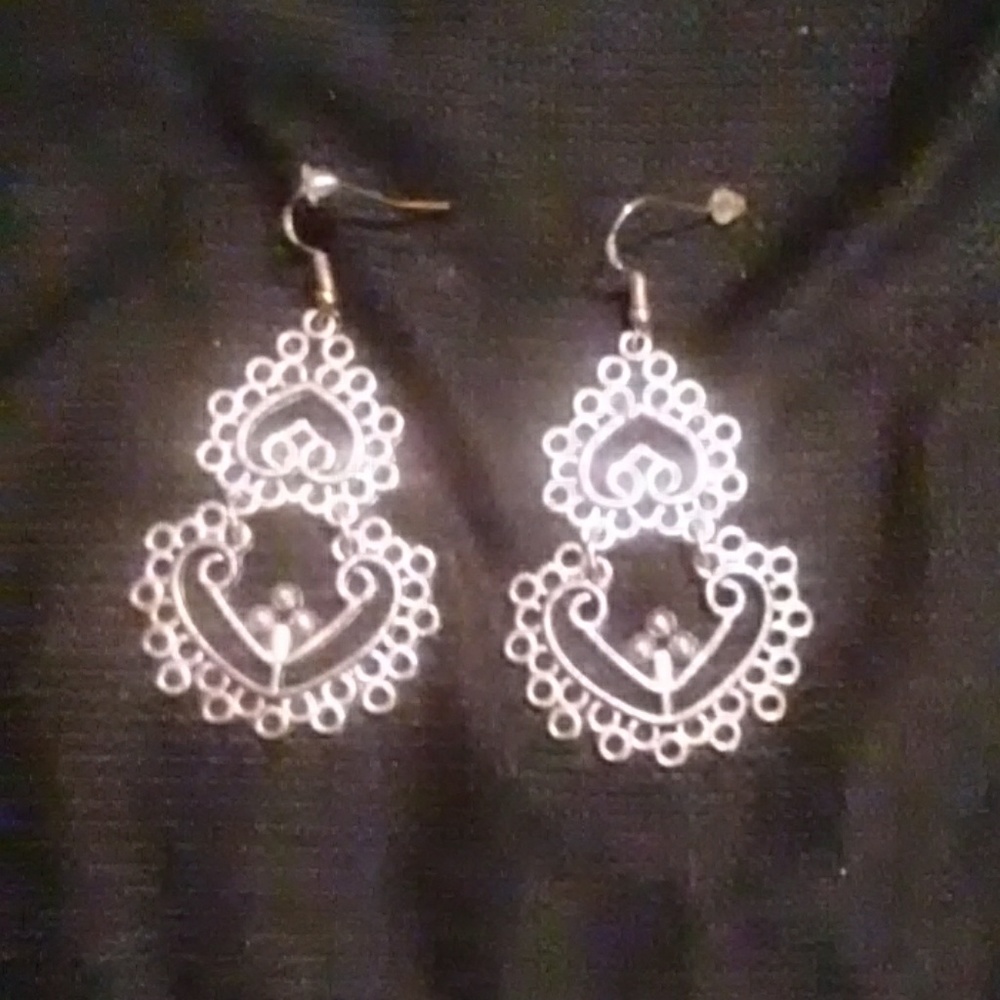 Drop earrings